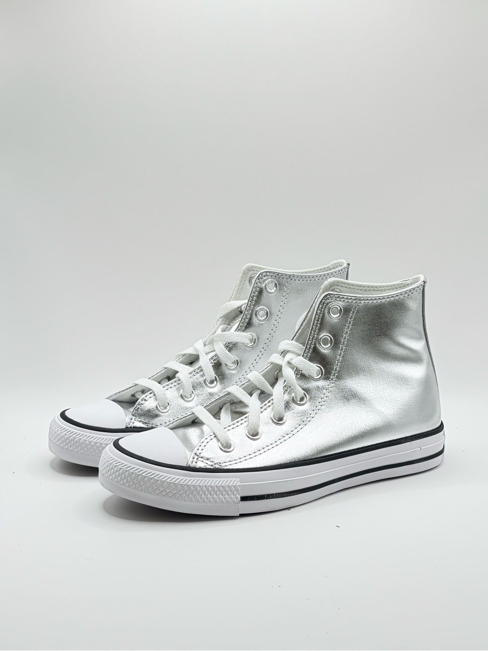 Converse Metallic Silver High-Top Sneakers 7.5 Womens - NO LID